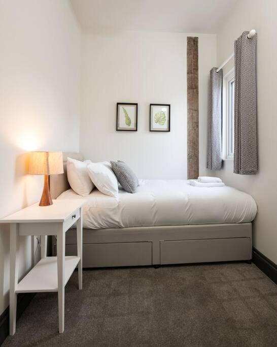 4 Castle Mews Apartment Salisbury Bagian luar foto